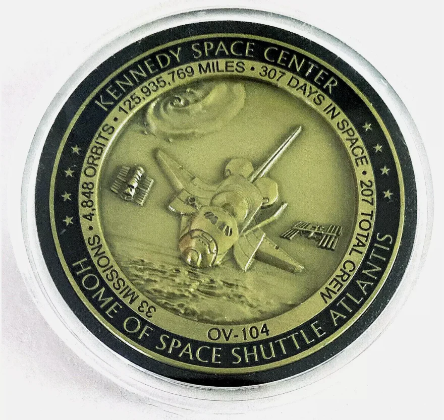Medallion Shuttle Atlantis Kennedy Space Center - Image 2
