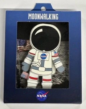 NASA Logo Astronaut with Flag Ornament Pull Toy - Image 3